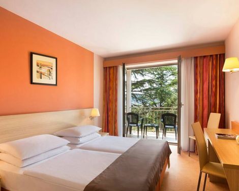 Remisens Hotel Lucija-0