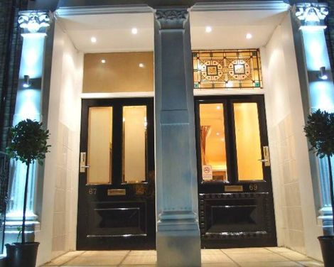 Hotel 65