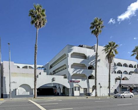 SoMa House