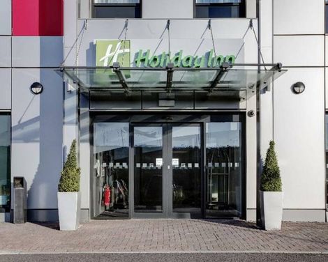 Holiday Inn London - Luton Airport-3