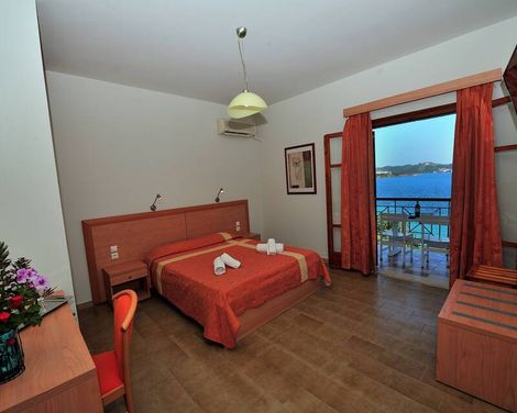 Vassilias Beach Hotel