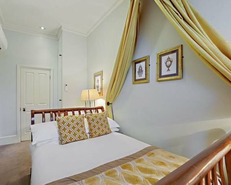 Twenty Nevern Square-0