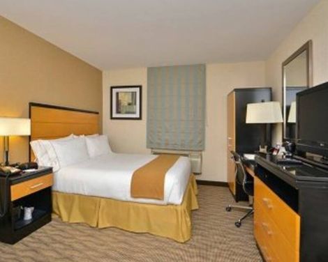 Holiday Inn Express New York JFK Airport Area-2