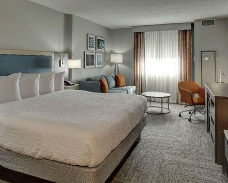 Hampton Inn & Suites Miami Airport South