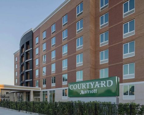 Courtyard New York Queens/Fresh Meadows