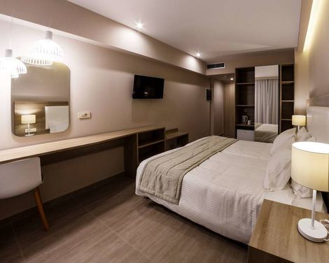 Porto Planos Beach Hotel