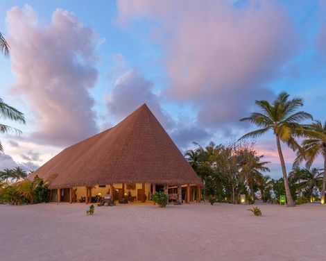 Cinnamon Velifushi Maldives