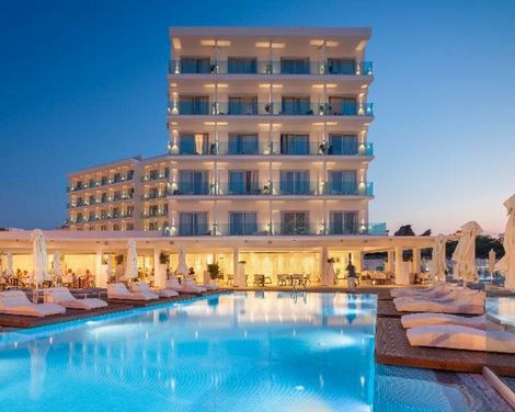 The Blue Ivy Hotel & Suites