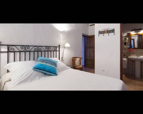 CAN PLANELLS AGROTURISMO inkl. Mietwagen-0