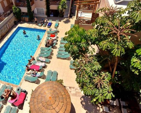 24 Seven Boutique Hotel