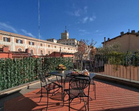 Trevi Palace Luxury Inn