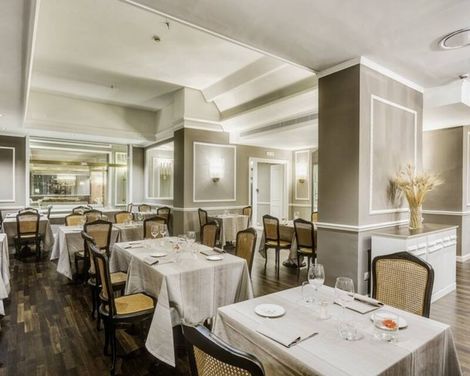 Plaza Hotel Lucchesi