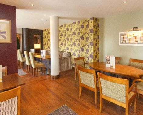 Premier Inn London Gatwick Airport Manor Royal