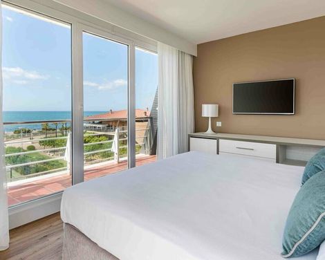 Hotel ILUNION Istlantilla-3