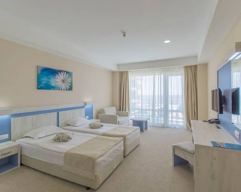 DIT Evrika Beach Club Hotel