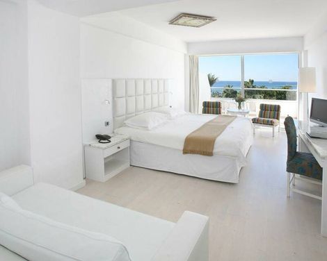 Grecian Sands Hotel
