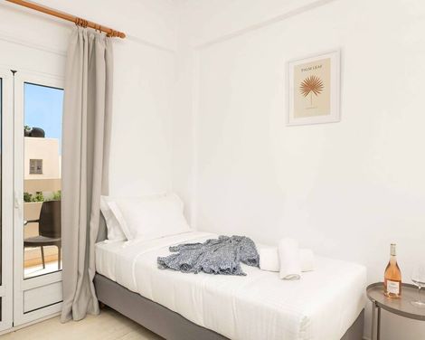 Thelèsi Apartments