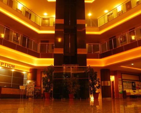 Club Side Coast Hotel