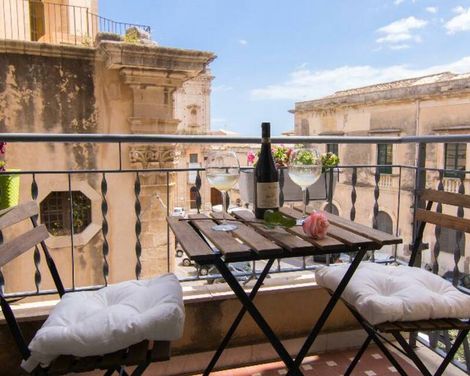 Maison Ortigia-1