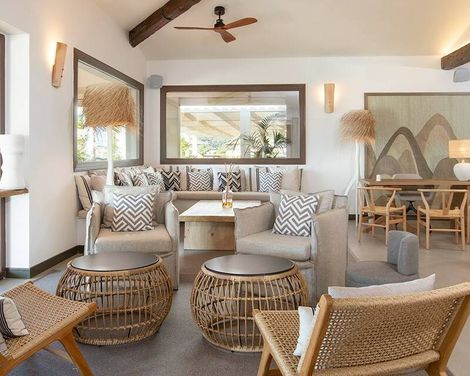 Mangia's Santa Teresa, Curio Collection by Hilton-2