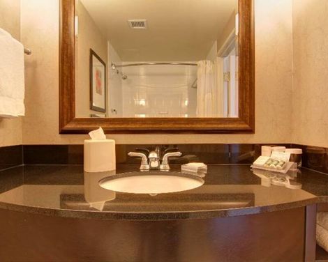 Hilton Garden Inn Calgary Airport-0