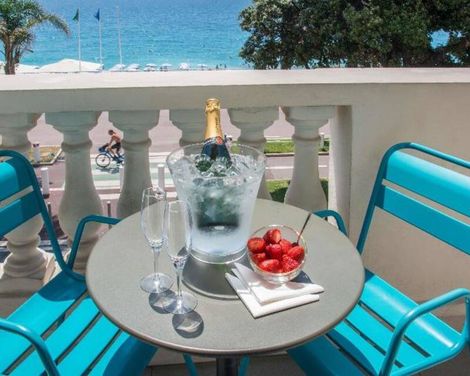 Mercure Nice Marche aux Fleurs