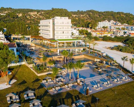 Cavo Zoe Seaside Hotel