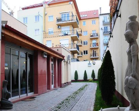 Chesscom Hotel