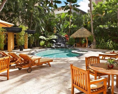 Bamboo Waikiki Hotel