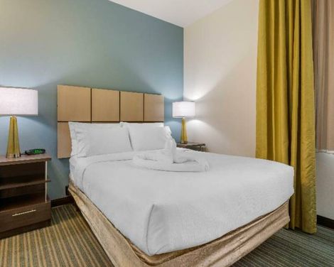 Candlewood Suites Fort Myers-Sanibel Gateway by IHG