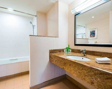 Courtyard by Marriott Prague City-0