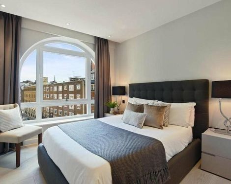 Vauxhall Bridge by Q Apartments