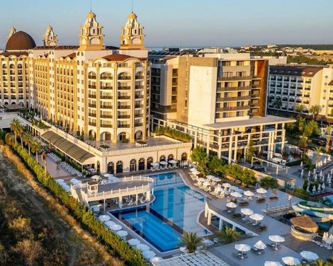 J'adore Deluxe Hotel & Spa