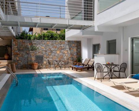 Angela Suites Boutique Hotel
