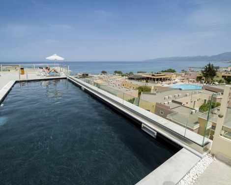 Golden Beach Hotel