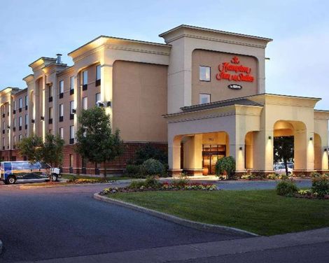 Hampton Inn & Suites by Hilton Montreal-Dorval-1