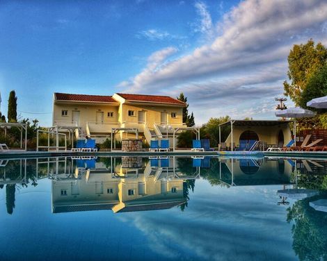 Dassia Holiday Club