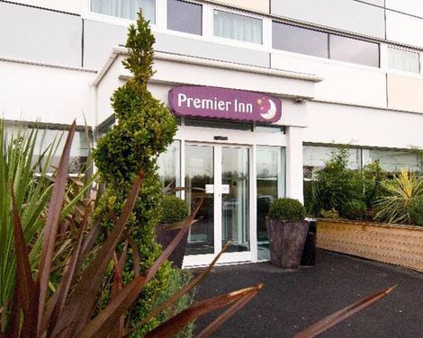 Premier Inn Manchester Airport (M56/J6) Runger Lane South