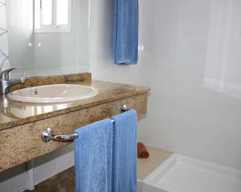 Colina Mar Apartments