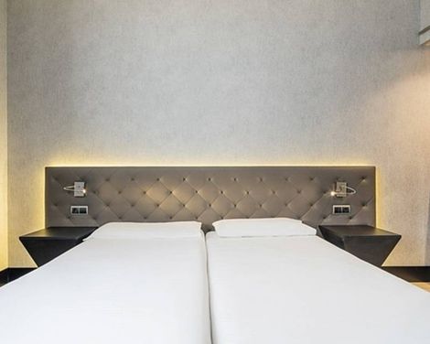 Hotel ILUNION Bel Art-2