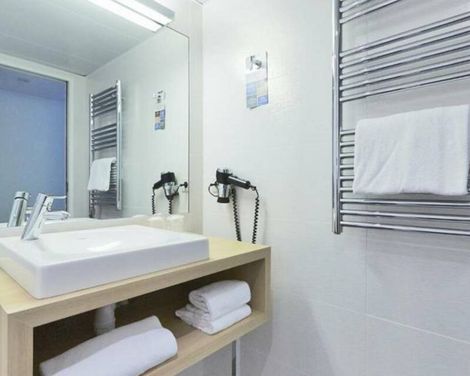 Hotel Kyriad Paris 18 - Porte de Clignancourt - Montmartre-3