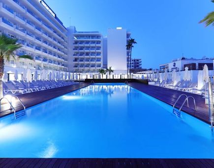 Iberostar Waves Bahia Palma auf Mallorca, Spanien