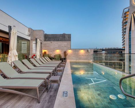VITA Hotel & Rooftop