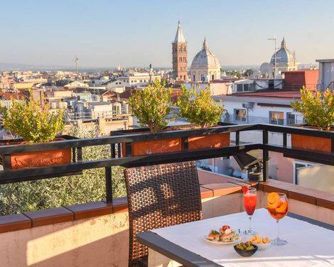 Hotel Diana Roof Garden