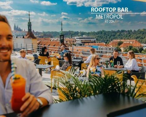 Metropolitan Old Town hotel