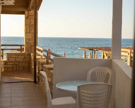 Ekavi Hotel