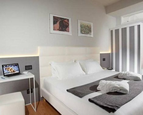 Hotel Ascot