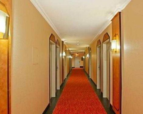 Hotel Senator