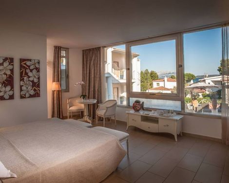 The Pelican Beach Resort & SPA