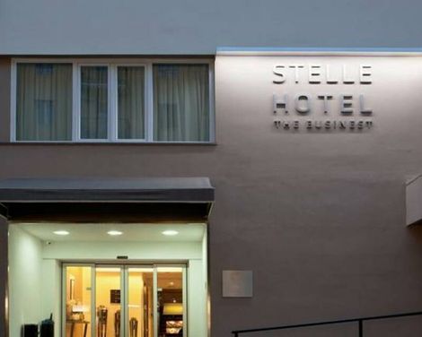 Stelle Hotel The Businest-1
